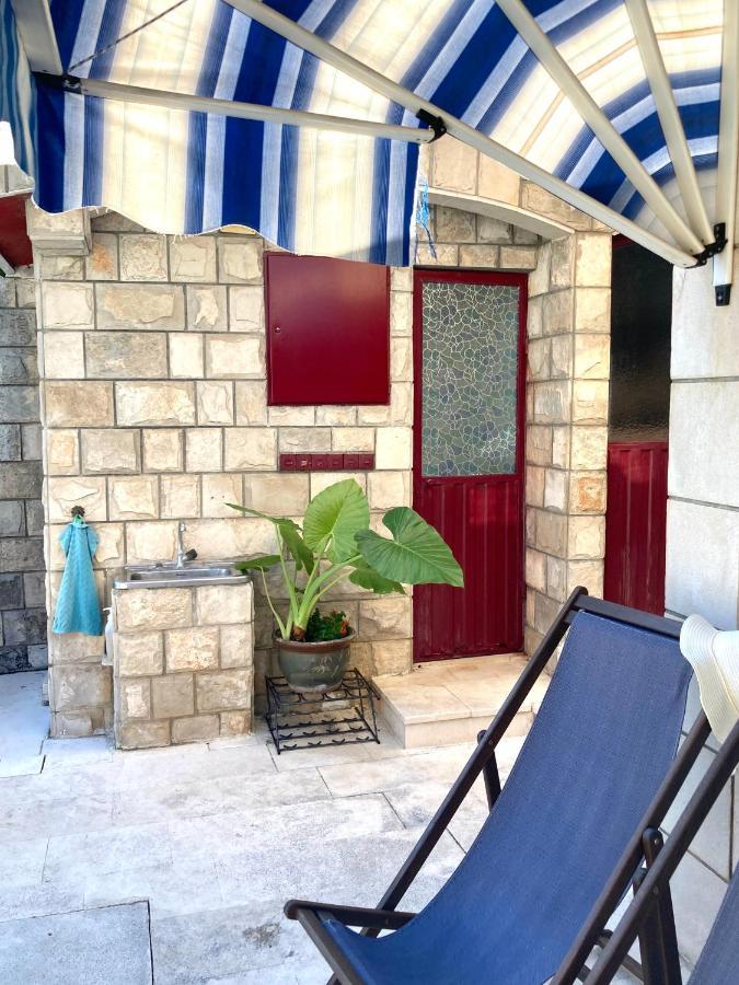 Guest House Vila Eli Herceg Novi Kültér fotó