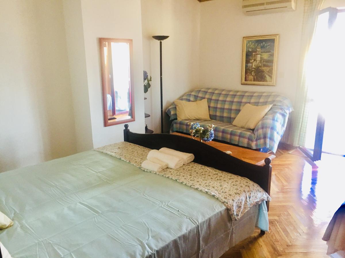 Guest House Vila Eli Herceg Novi Kültér fotó